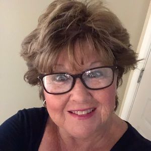 Meet your Posher, Eugenia